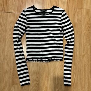 Black and White Fitted Long Sleeve Tee